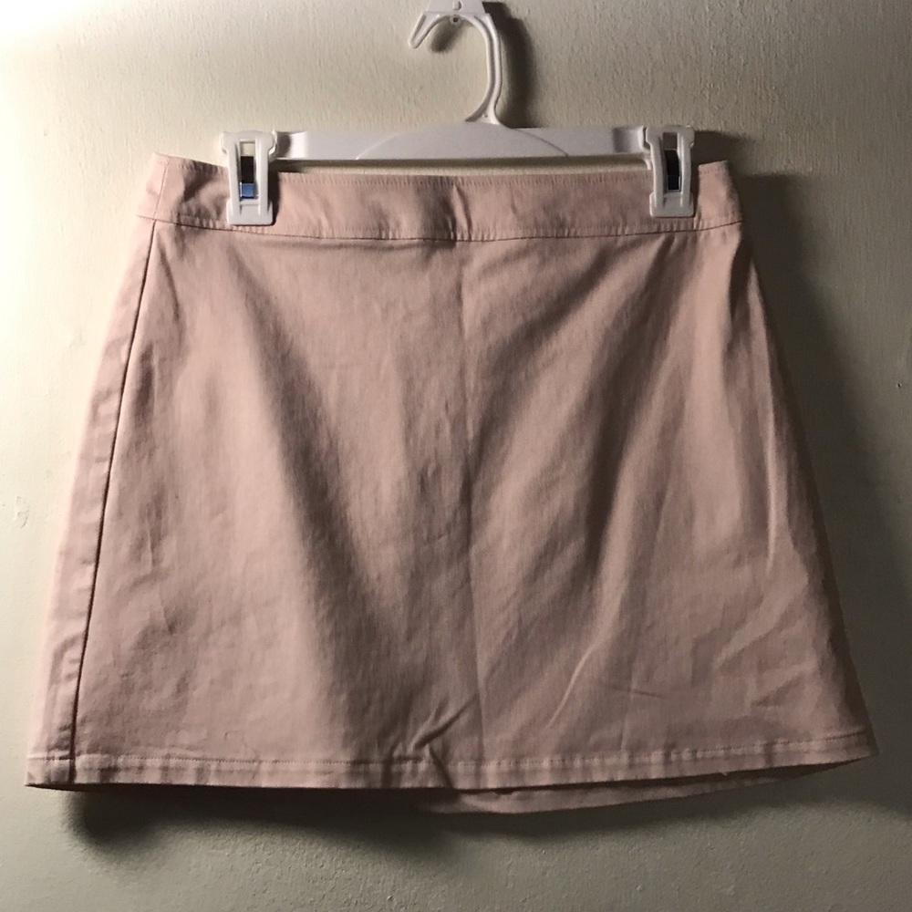 Blush Mini Skirt with silver zipper Size Medium